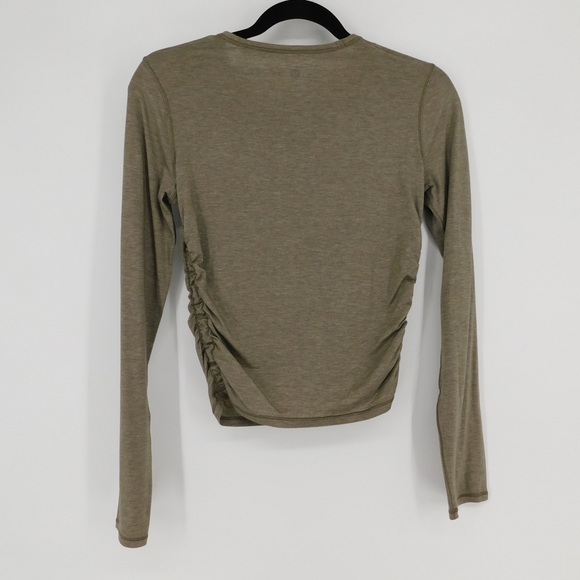 Lululemon Long Sleeve Top - Picture 5 of 6